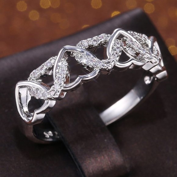 🔥 Lovely Anillos Hollow Many Heart Cross Sweet Zircon Rings for Women PD085
